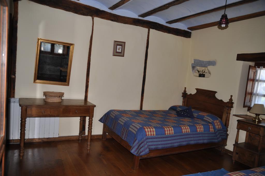 Etxeberri Landa Etxea Guest House Errezil Ruang foto