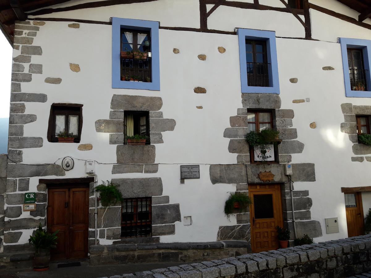Etxeberri Landa Etxea Guest House Errezil Bagian luar foto